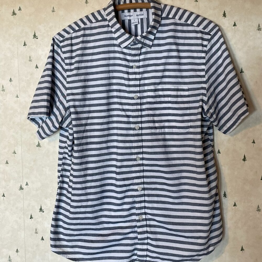 Old Navy Built-In Flex Everyday Short Sleeve Shirt